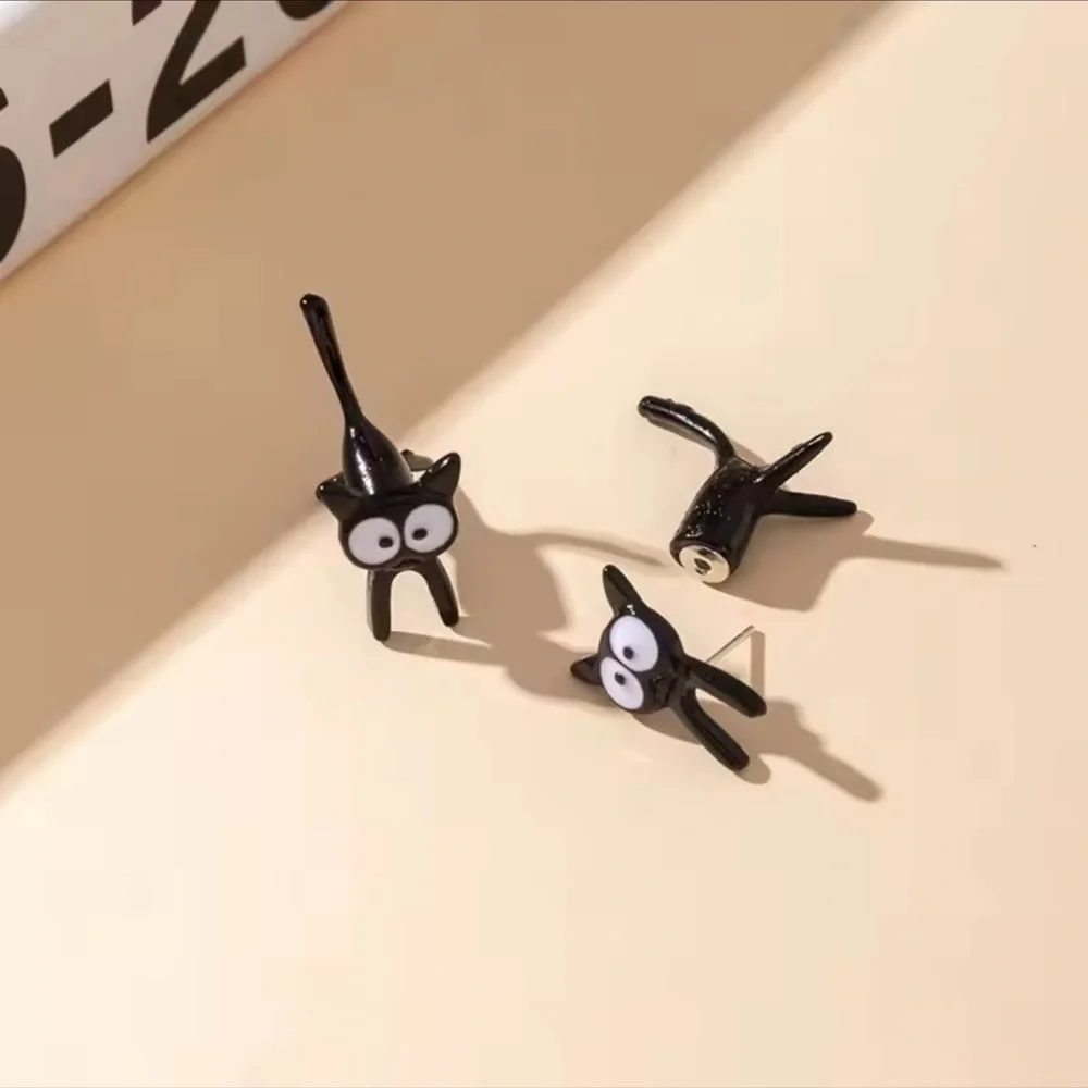 Playful Black Cat Stud Earrings ๐พ - Picture 2 of 7